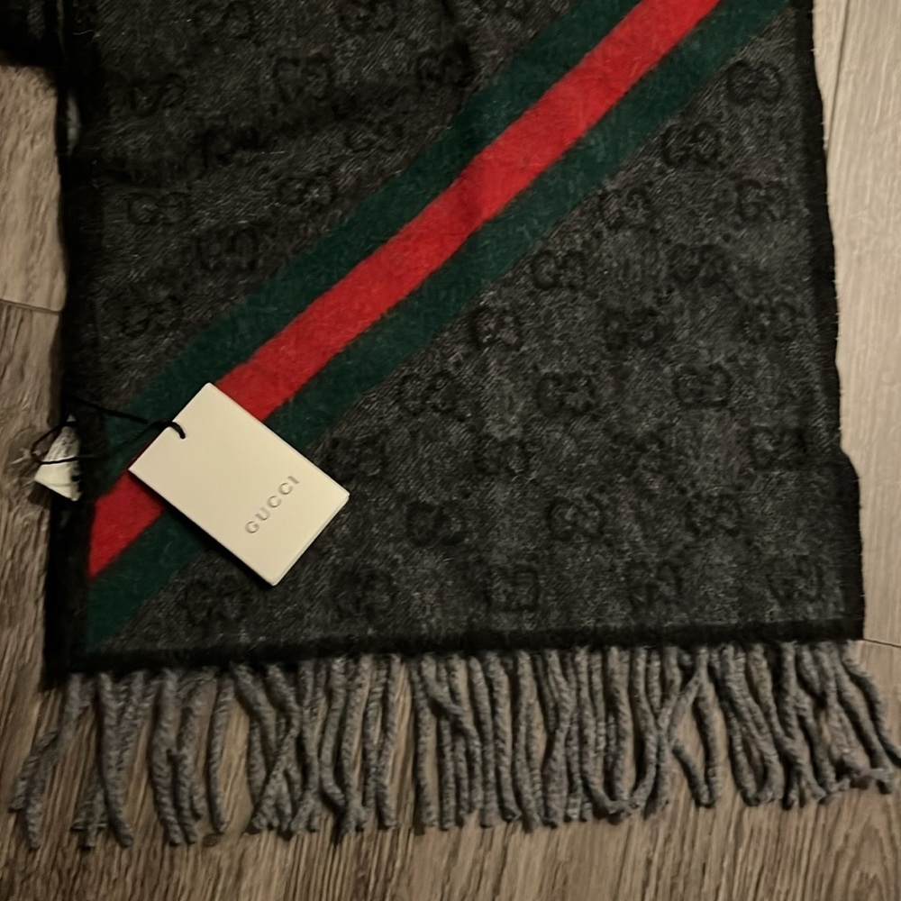 Gucci Scarf - Picture 3 of 6